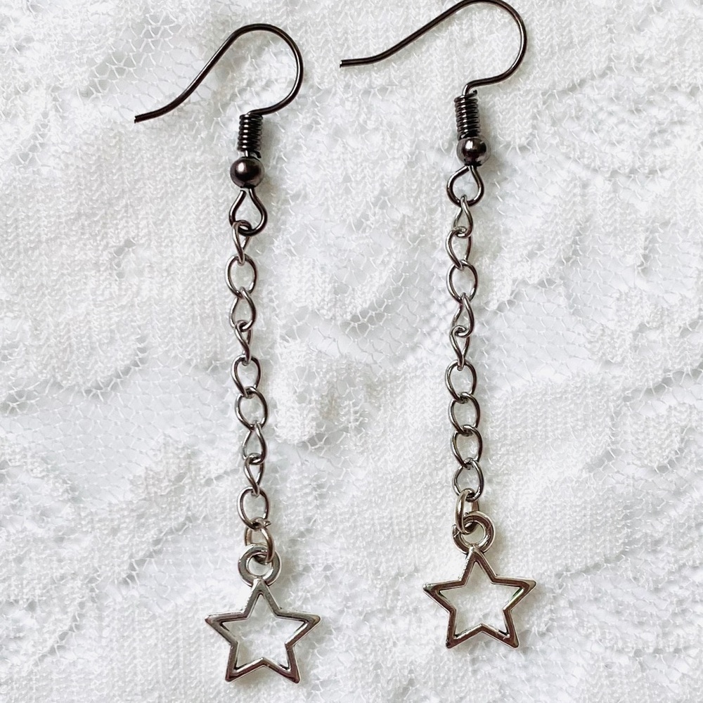 simple star drop down earrings